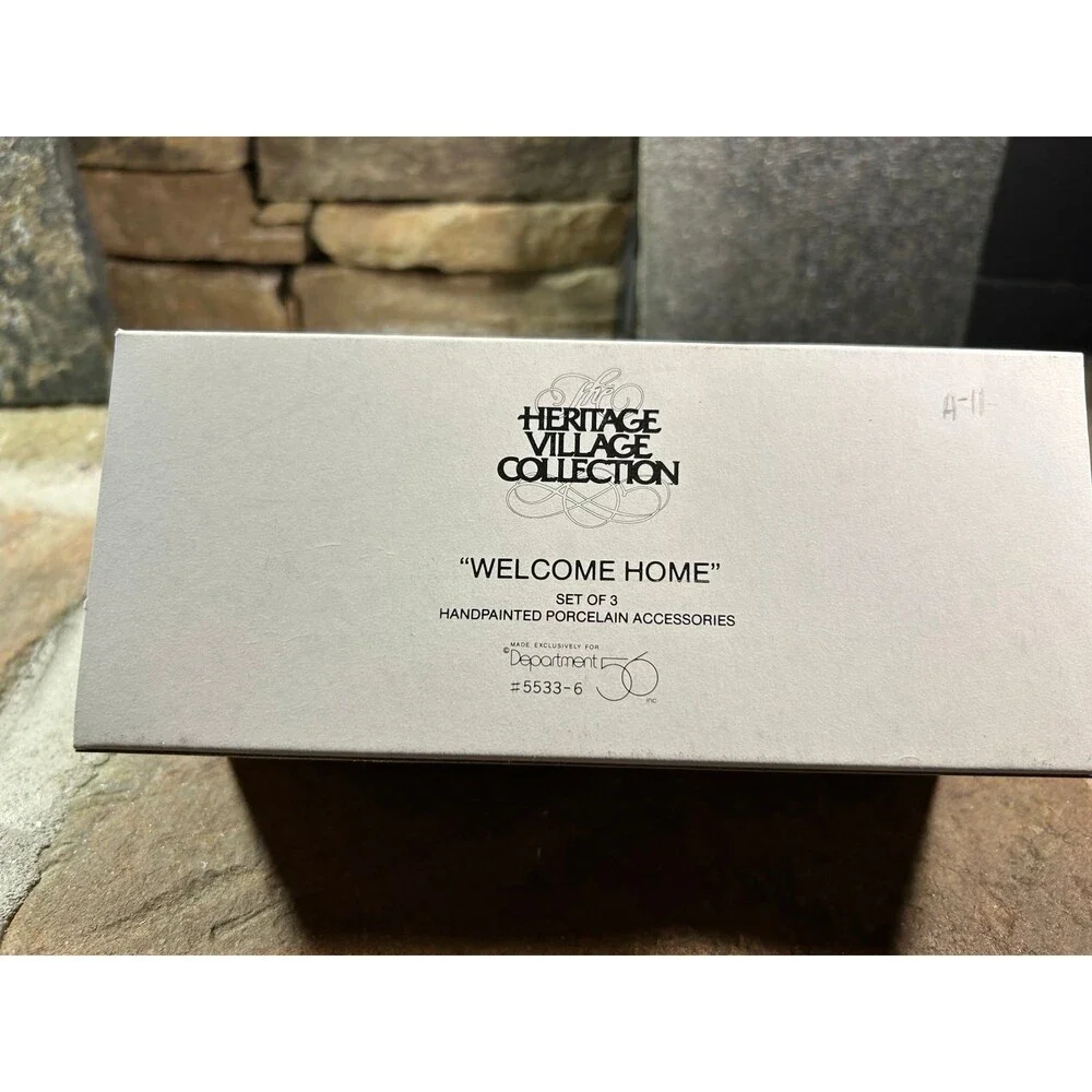 Dept 56 Welcome Home # 5533-6 with box